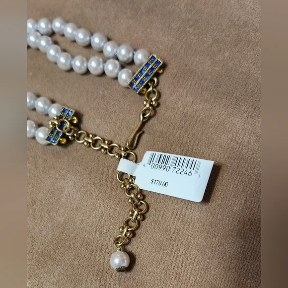 Elegant Pearl and Blue Flower Necklace - Picture 6 of 6